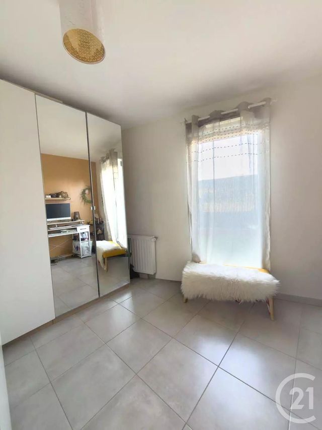 Appartement &agrave; vendre - 4 pi&egrave;ces - 77,31 m2 - Gignac La Nerthe - 13 - PROVENCE-ALPES-COTE-D-AZUR