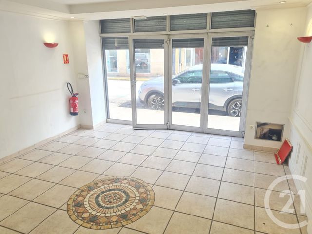 Local commercial à louer - 58.0 m2 - 13 - Bouches-du-Rhone