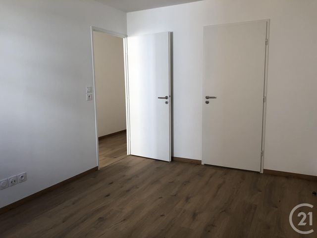 Appartement T2 &agrave; louer - 2 pi&egrave;ces - 37,15 m2 - Marignane - 13 - PROVENCE-ALPES-COTE-D-AZUR