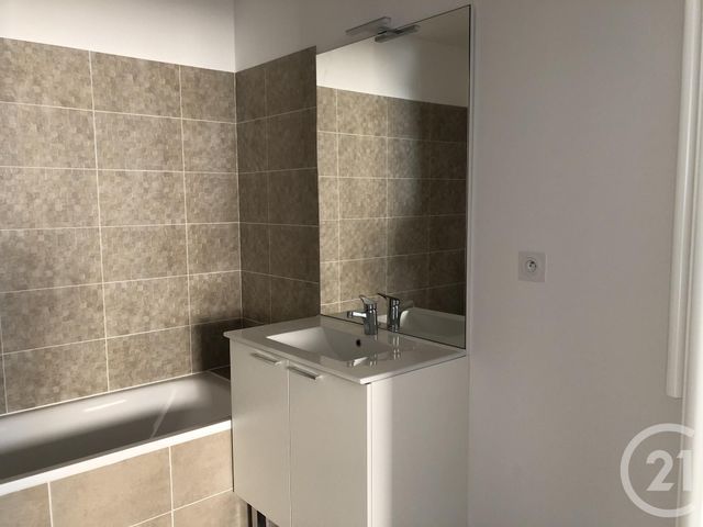 Appartement T2 &agrave; louer - 2 pi&egrave;ces - 37,15 m2 - Marignane - 13 - PROVENCE-ALPES-COTE-D-AZUR