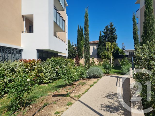 Appartement T2 &agrave; louer - 2 pi&egrave;ces - 37,15 m2 - Marignane - 13 - PROVENCE-ALPES-COTE-D-AZUR