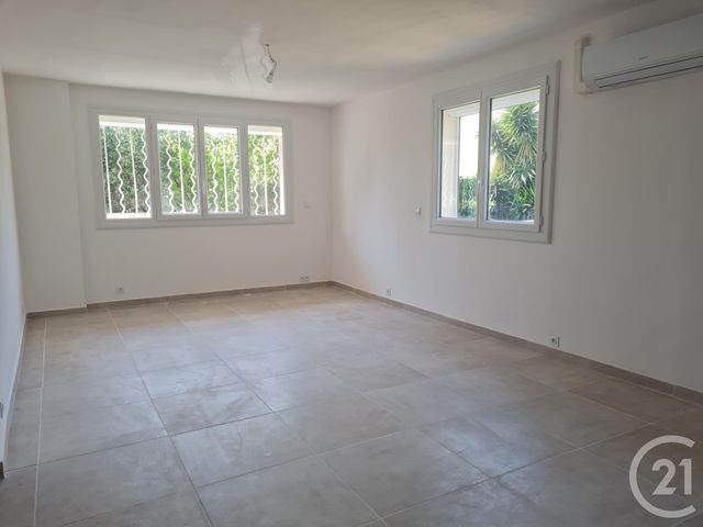 Appartement T4 &agrave; louer - 4 pi&egrave;ces - 73,74 m2 - Marignane - 13 - PROVENCE-ALPES-COTE-D-AZUR