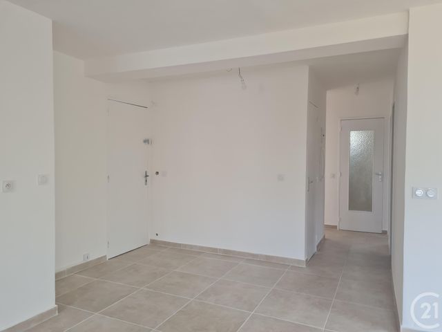 Appartement T4 &agrave; louer - 4 pi&egrave;ces - 73,74 m2 - Marignane - 13 - PROVENCE-ALPES-COTE-D-AZUR
