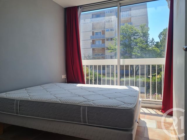 Appartement T1 &agrave; louer - 1 pi&egrave;ce - 31,37 m2 - Marignane - 13 - PROVENCE-ALPES-COTE-D-AZUR