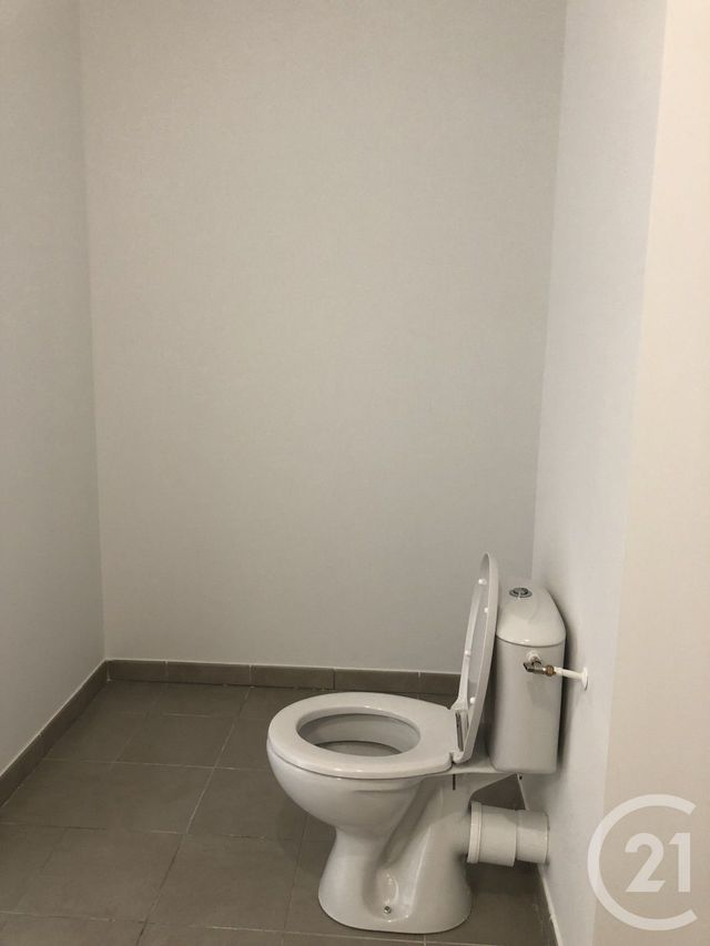 Appartement T2 &agrave; louer - 2 pi&egrave;ces - 46,91 m2 - Marignane - 13 - PROVENCE-ALPES-COTE-D-AZUR