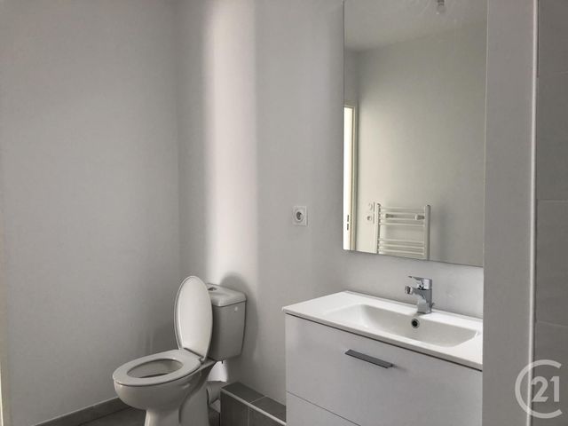 Appartement T3 &agrave; louer - 3 pi&egrave;ces - 60,70 m2 - Vitrolles - 13 - PROVENCE-ALPES-COTE-D-AZUR
