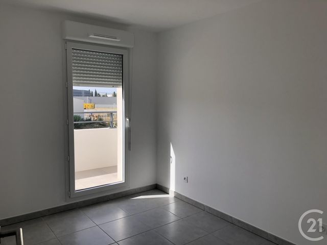 Appartement T3 &agrave; louer - 3 pi&egrave;ces - 60,70 m2 - Vitrolles - 13 - PROVENCE-ALPES-COTE-D-AZUR
