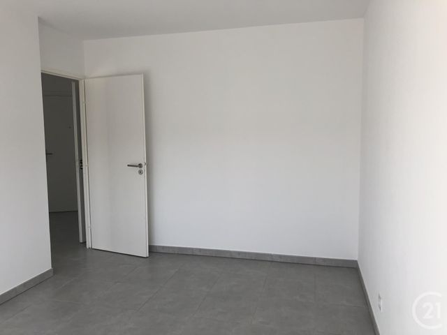 Appartement T3 &agrave; louer - 3 pi&egrave;ces - 60,70 m2 - Vitrolles - 13 - PROVENCE-ALPES-COTE-D-AZUR