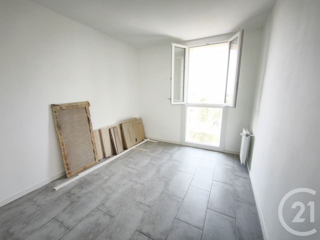 Appartement &agrave; vendre - 4 pi&egrave;ces - 65,42 m2 - Marignane - 13 - PROVENCE-ALPES-COTE-D-AZUR