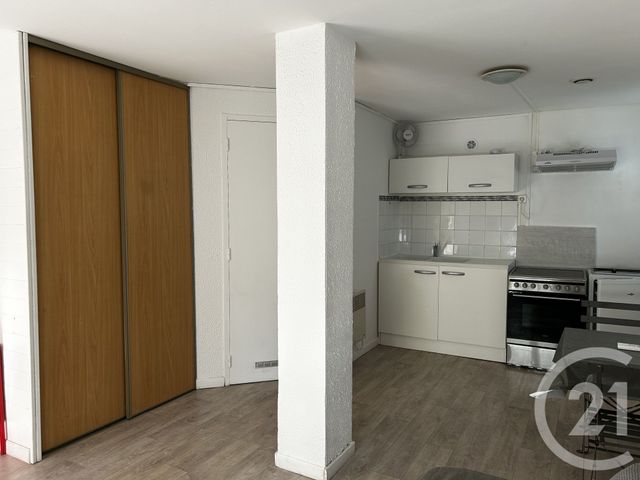 Appartement Studio &agrave; louer - 1 pi&egrave;ce - 21,42 m2 - Gignac La Nerthe - 13 - PROVENCE-ALPES-COTE-D-AZUR