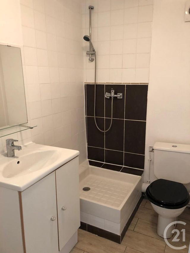 Appartement Studio &agrave; louer - 1 pi&egrave;ce - 21,42 m2 - Gignac La Nerthe - 13 - PROVENCE-ALPES-COTE-D-AZUR