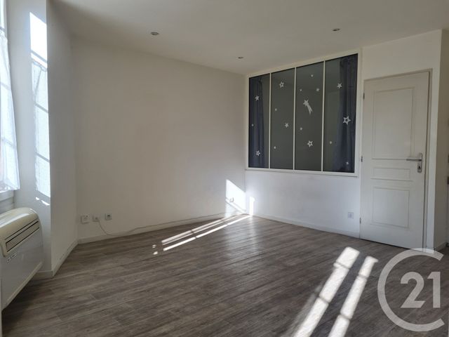 Appartement T2 &agrave; louer - 2 pi&egrave;ces - 31,18 m2 - Salon De Provence - 13 - PROVENCE-ALPES-COTE-D-AZUR