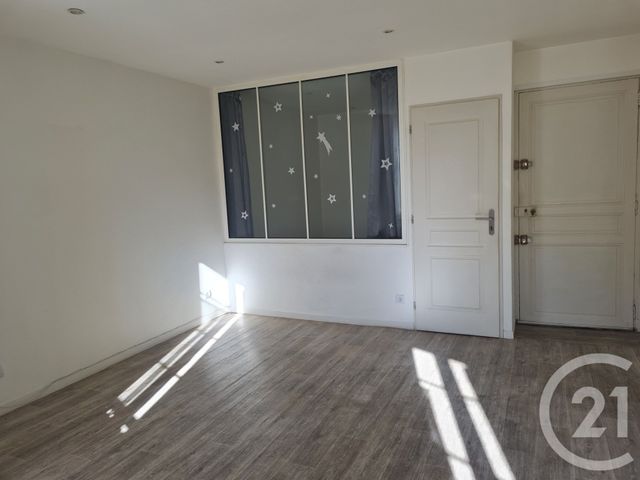 Appartement T2 &agrave; louer - 2 pi&egrave;ces - 31,18 m2 - Salon De Provence - 13 - PROVENCE-ALPES-COTE-D-AZUR