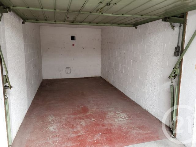 Parking &agrave; louer - 12,50 m2 - Marignane - 13 - PROVENCE-ALPES-COTE-D-AZUR
