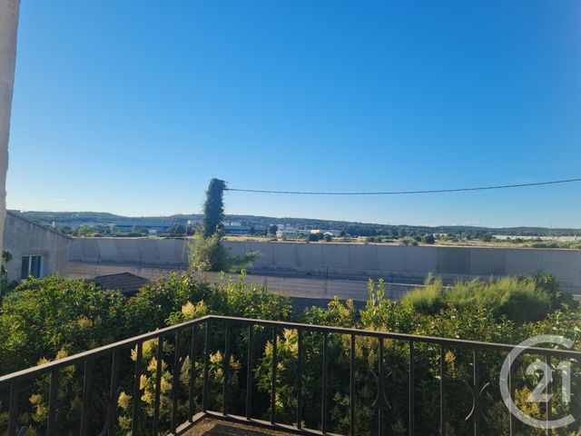 Appartement Studio &agrave; louer - 1 pi&egrave;ce - 19,80 m2 - Rognac - 13 - PROVENCE-ALPES-COTE-D-AZUR