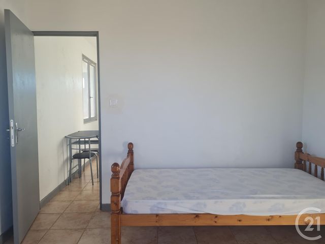 Appartement Studio &agrave; louer - 1 pi&egrave;ce - 19,80 m2 - Rognac - 13 - PROVENCE-ALPES-COTE-D-AZUR