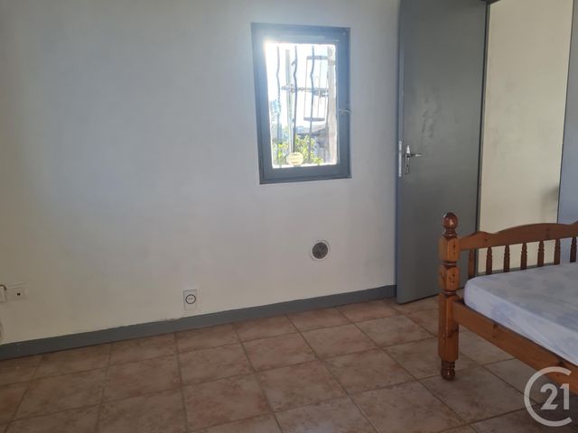 Appartement Studio &agrave; louer - 1 pi&egrave;ce - 19,80 m2 - Rognac - 13 - PROVENCE-ALPES-COTE-D-AZUR
