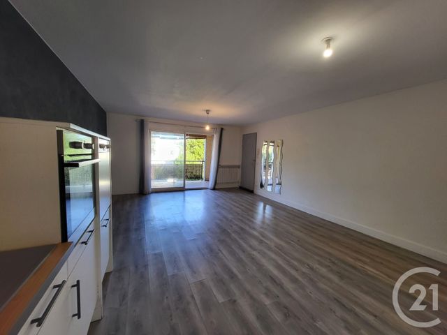 Appartement F3 &agrave; louer - 3 pi&egrave;ces - 66,26 m2 - Salon De Provence - 13 - PROVENCE-ALPES-COTE-D-AZUR