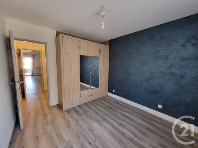 Appartement F3 &agrave; louer - 3 pi&egrave;ces - 66,26 m2 - Salon De Provence - 13 - PROVENCE-ALPES-COTE-D-AZUR