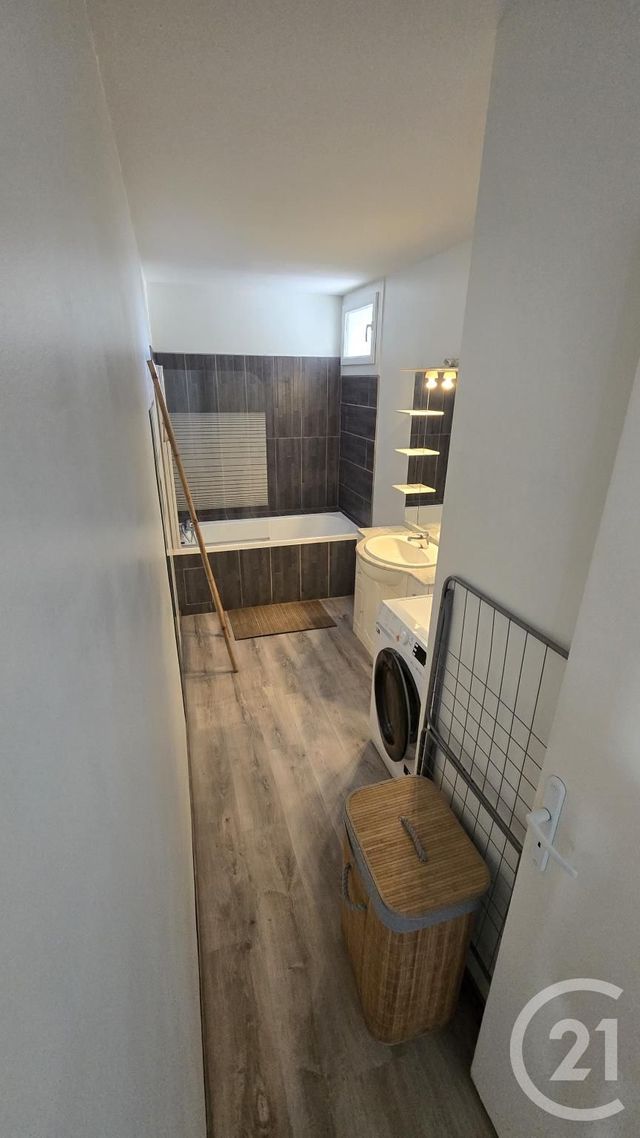 Appartement T2 &agrave; louer - 2 pi&egrave;ces - 51,23 m2 - Marignane - 13 - PROVENCE-ALPES-COTE-D-AZUR