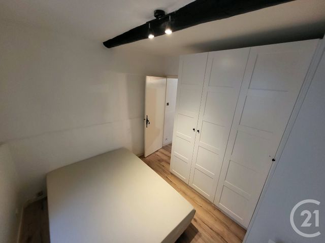 Appartement T2 &agrave; louer - 2 pi&egrave;ces - 22,60 m2 - La Fare Les Oliviers - 13 - PROVENCE-ALPES-COTE-D-AZUR