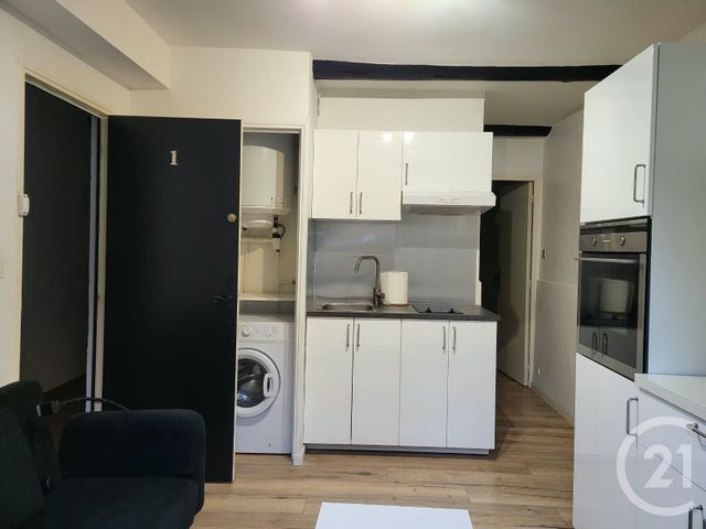 Appartement T2 &agrave; louer - 2 pi&egrave;ces - 22,60 m2 - La Fare Les Oliviers - 13 - PROVENCE-ALPES-COTE-D-AZUR