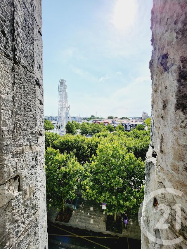 Appartement F2 &agrave; louer - 2 pi&egrave;ces - 41,98 m2 - La Rochelle - 17 - POITOU-CHARENTES