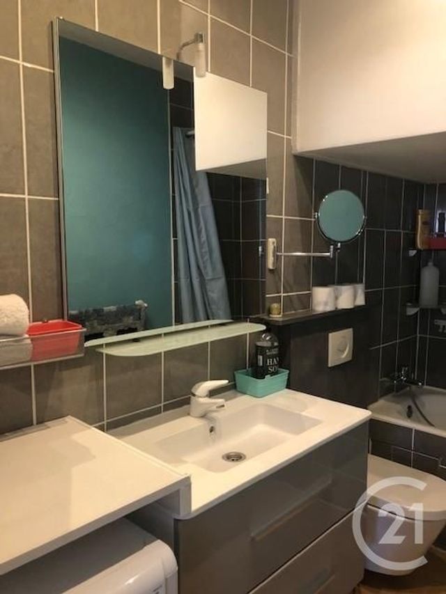 Appartement T1 &agrave; louer - 1 pi&egrave;ce - 36,88 m2 - La Rochelle - 17 - POITOU-CHARENTES