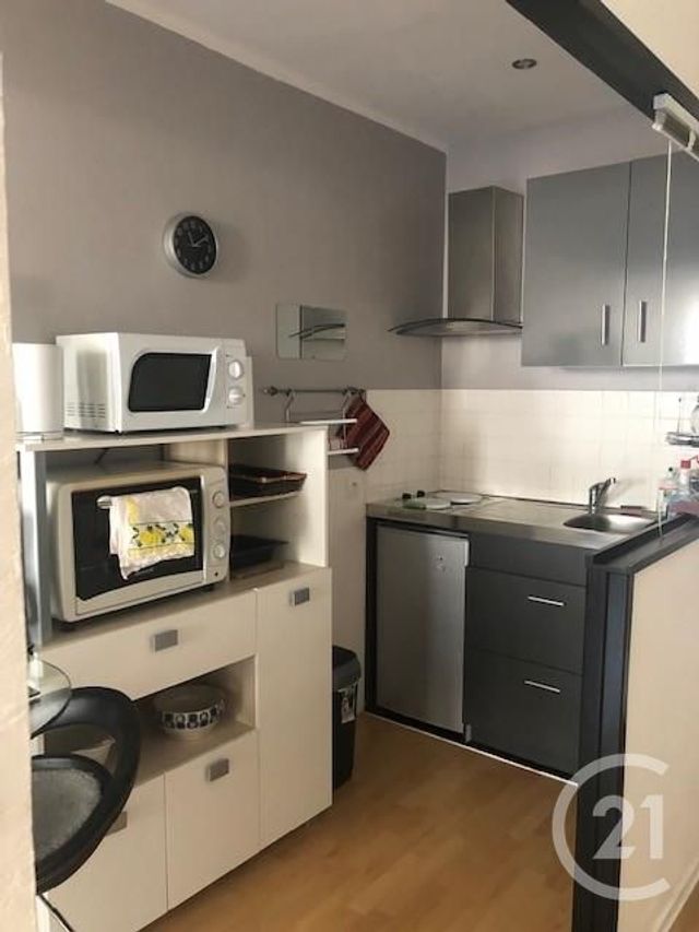 Appartement T1 &agrave; louer - 1 pi&egrave;ce - 36,88 m2 - La Rochelle - 17 - POITOU-CHARENTES