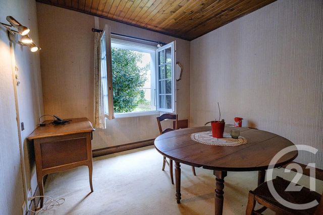 Maison &agrave; vendre - 4 pi&egrave;ces - 118 m2 - Ste Soulle - 17 - POITOU-CHARENTES