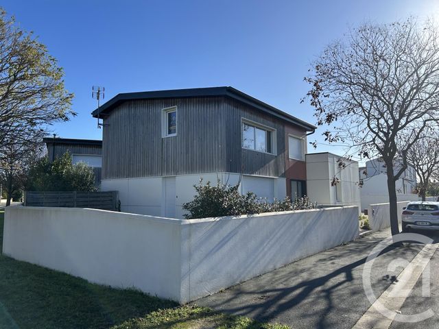 Maison &agrave; vendre - 6 pi&egrave;ces - 185 m2 - St Rogatien - 17 - POITOU-CHARENTES