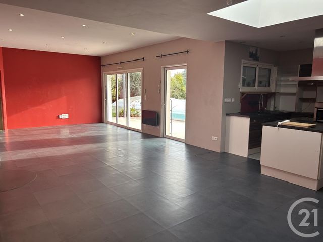 Maison &agrave; vendre - 6 pi&egrave;ces - 185 m2 - St Rogatien - 17 - POITOU-CHARENTES