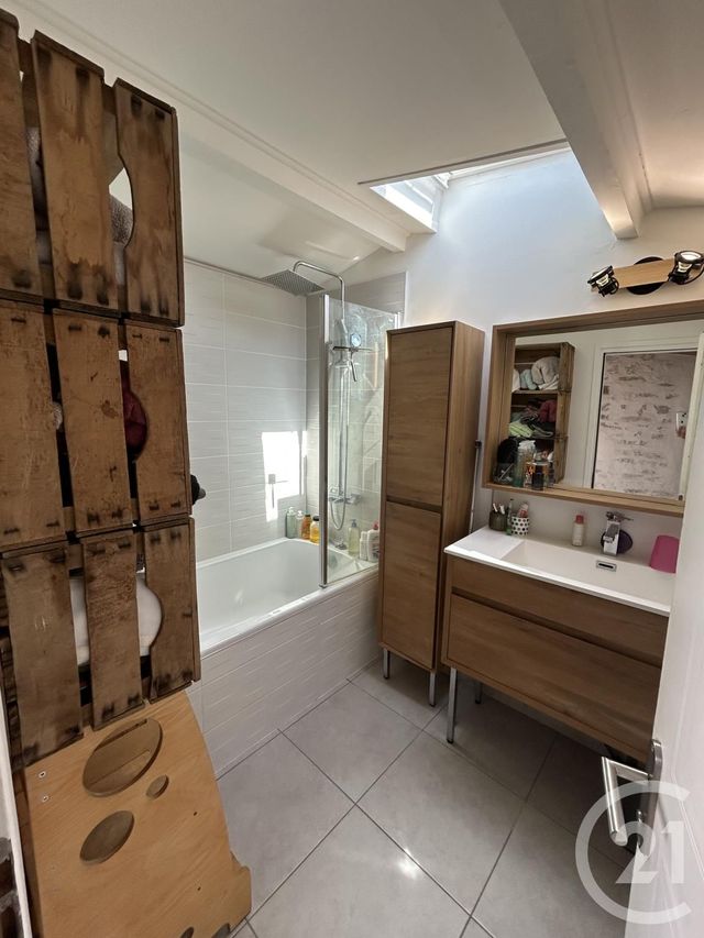 Maison &agrave; vendre - 4 pi&egrave;ces - 90 m2 - Ste Soulle - 17 - POITOU-CHARENTES