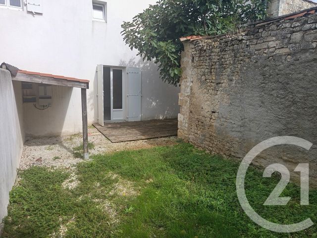 Maison à vendre - 5 pièces - 110 m2 - Ste Soulle - 17 - POITOU-CHARENTES
