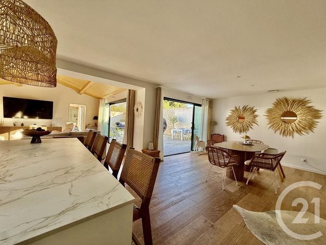 Maison &agrave; vendre - 4 pi&egrave;ces - 142 m2 - L Houmeau - 17 - POITOU-CHARENTES