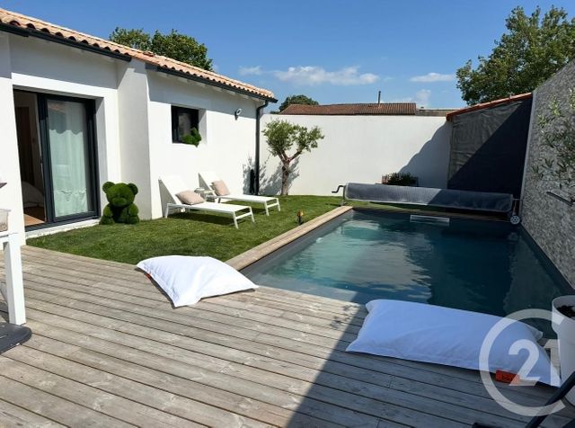 Maison &agrave; vendre - 4 pi&egrave;ces - 142 m2 - L Houmeau - 17 - POITOU-CHARENTES