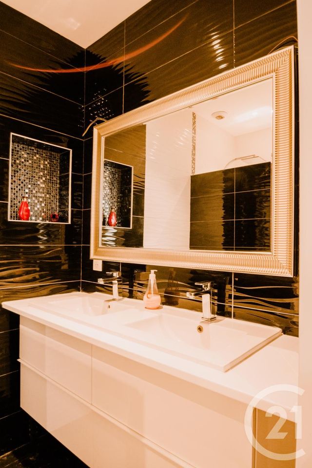 Appartement T2 &agrave; vendre - 3 pi&egrave;ces - 55 m2 - La Rochelle - 17 - POITOU-CHARENTES