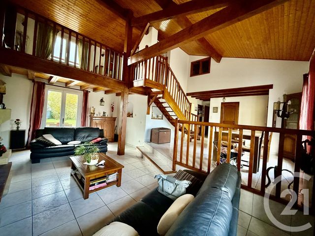 Maison à vendre - 5 pièces - 145 m2 - Perigny - 17 - POITOU-CHARENTES