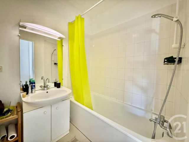 Appartement à vendre - 2 pièces - 36 m2 - La Rochelle - 17 - POITOU-CHARENTES