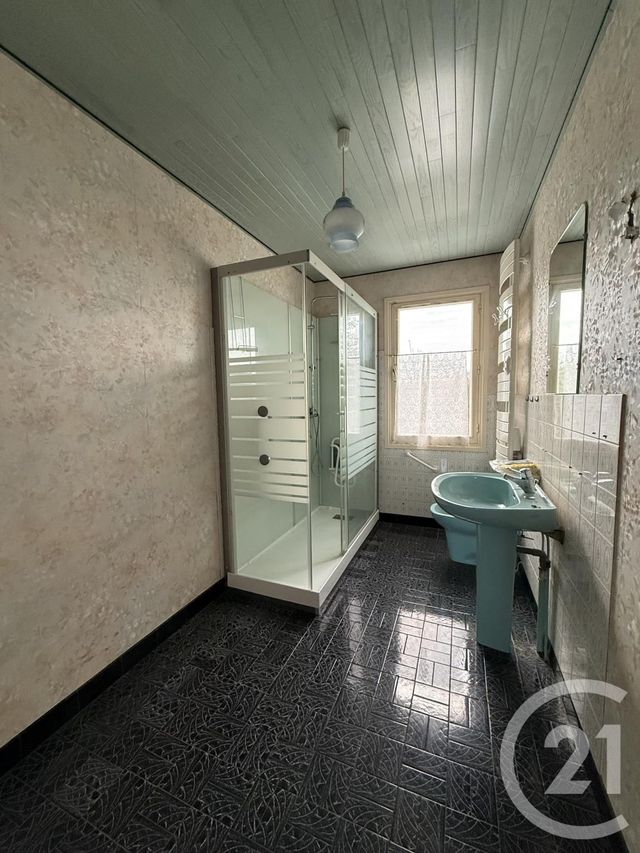 Maison &agrave; vendre - 5 pi&egrave;ces - 110 m2 - St Vivien - 17 - POITOU-CHARENTES