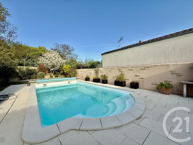 Maison &agrave; vendre - 6 pi&egrave;ces - 128,19 m2 - St Rogatien - 17 - POITOU-CHARENTES