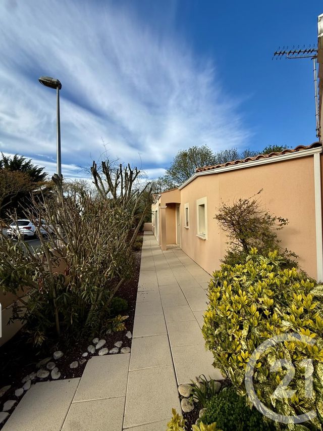 Maison &agrave; vendre - 6 pi&egrave;ces - 128,19 m2 - St Rogatien - 17 - POITOU-CHARENTES