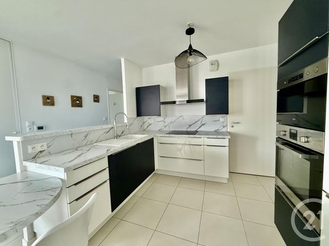 Appartement T3 &agrave; vendre - 3 pi&egrave;ces - 62,10 m2 - La Rochelle - 17 - POITOU-CHARENTES
