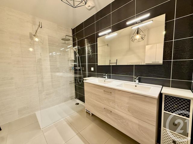 Appartement T3 &agrave; vendre - 3 pi&egrave;ces - 62,10 m2 - La Rochelle - 17 - POITOU-CHARENTES