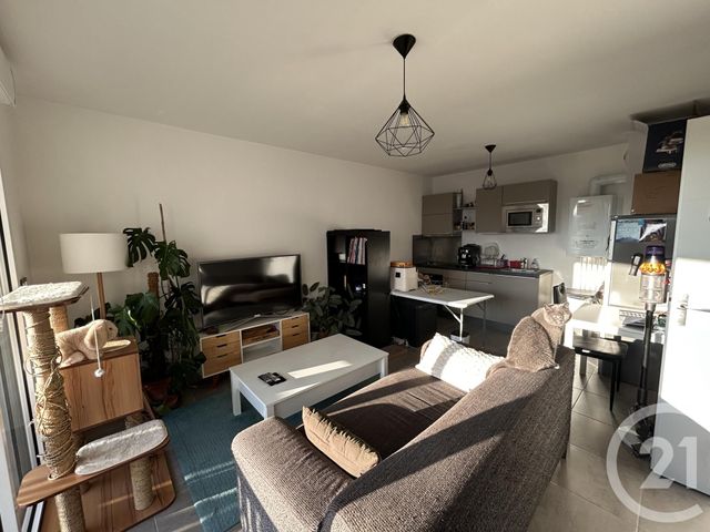 Appartement F2 &agrave; vendre - 2 pi&egrave;ces - 42,75 m2 - La Rochelle - 17 - POITOU-CHARENTES