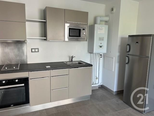 Appartement F2 &agrave; vendre - 2 pi&egrave;ces - 42,75 m2 - La Rochelle - 17 - POITOU-CHARENTES