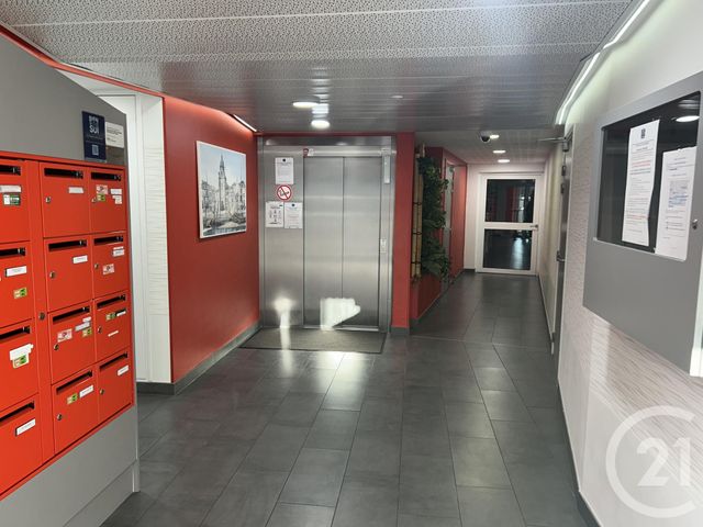 Appartement F2 &agrave; louer - 2 pi&egrave;ces - 42,75 m2 - La Rochelle - 17 - POITOU-CHARENTES
