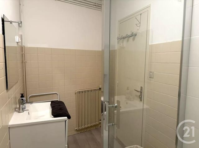 Appartement F2 &agrave; louer - 2 pi&egrave;ces - 50,91 m2 - La Rochelle - 17 - POITOU-CHARENTES