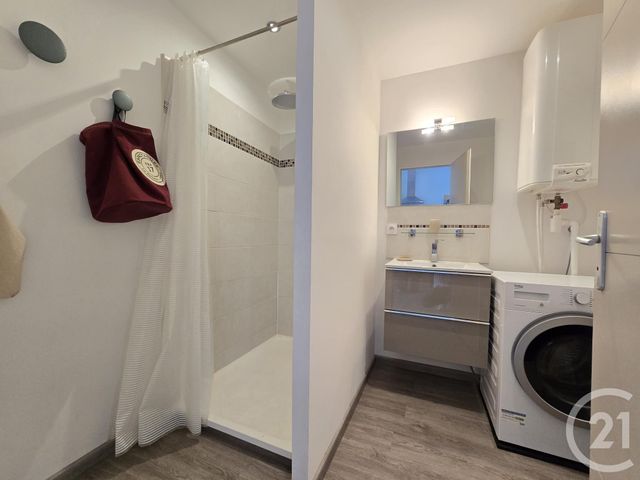 Appartement F1 &agrave; louer - 1 pi&egrave;ce - 32,09 m2 - La Rochelle - 17 - POITOU-CHARENTES