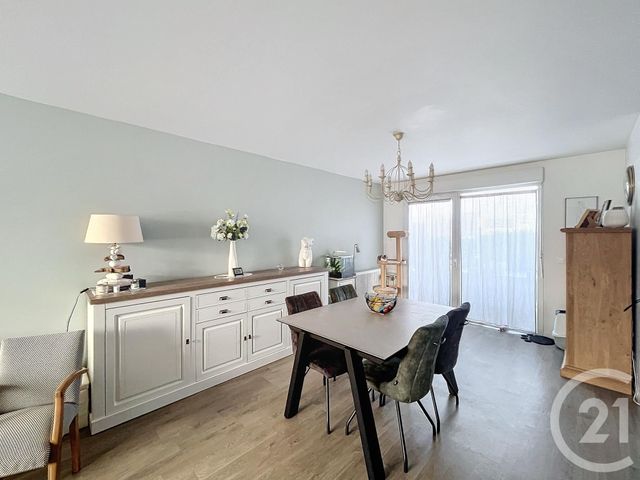 Appartement F4 à vendre - 5 pièces - 89 m2 - Lacroix St Ouen - 60 - PICARDIE